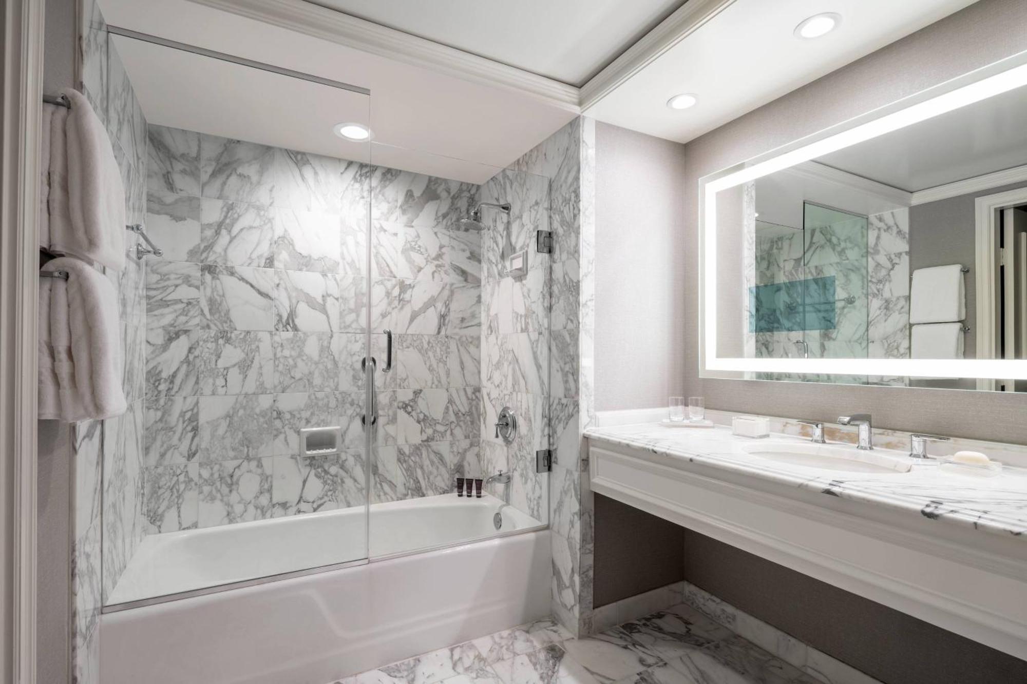 The Ritz-Carlton, St. Louis Hotel Clayton Bagian luar foto
